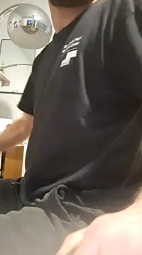 Snapshot of bigdickdaddy2184 chatting on March 12, 2025, 3:02 am bigdickdaddy2184 online show from March 12, 2025, 3:02 am