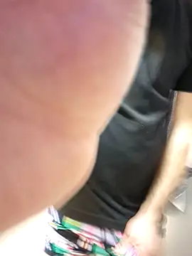 Snapshot of bigdickdaddy2184 chatting on October 31, 2025, 9:21 am bigdickdaddy2184 online show from October 31, 2025, 9:21 am