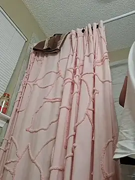 Snapshot of bigdickdaddy2184 chatting on February 3, 2026, 1:38 pm bigdickdaddy2184 online show from February 3, 2026, 1:38 pm