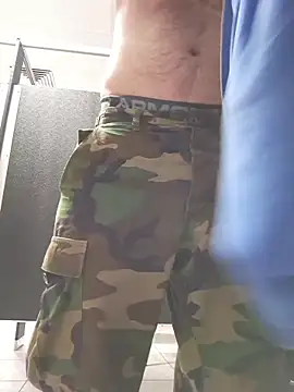 Snapshot of bigdickdaddy2184 chatting on February 16, 2026, 11:06 am bigdickdaddy2184 online show from February 16, 2026, 11:06 am