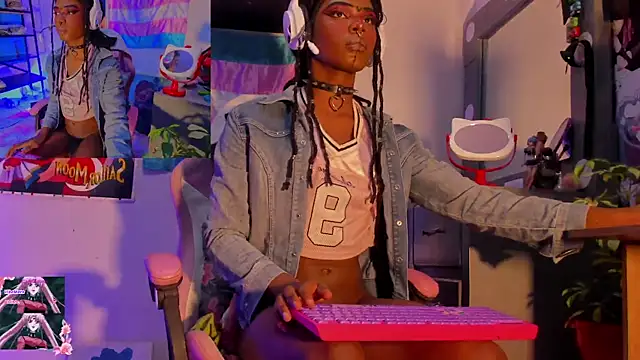 Effy Marinn online show from September 17, 2025, 10:28 am