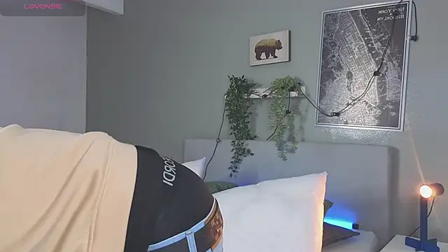 Snapshot of Ken-boy_ chatting on September 20, 2025, 11:55 am Ken-boy  online show from September 20, 2025, 11:55 am