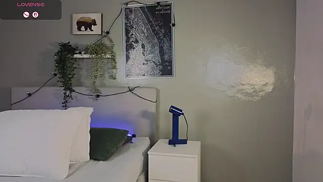 Snapshot of Ken-boy_ chatting on October 14, 2025, 11:55 am Ken-boy  online show from October 14, 2025, 11:55 am