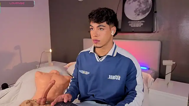 Snapshot of Ken-boy_ chatting on November 2, 2025, 11:34 am Ken-boy  online show from November 2, 2025, 11:34 am