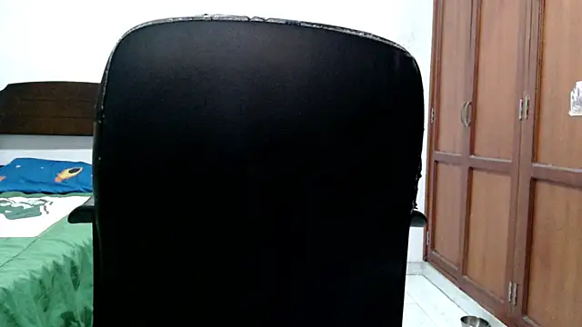 Snapshot of Dei_v_48 chatting on April 7, 2026, 7:14 pm Dei v 48 online show from April 7, 2026, 7:14 pm