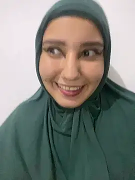 hannahayat online show from January 19, 2025, 2:04 am