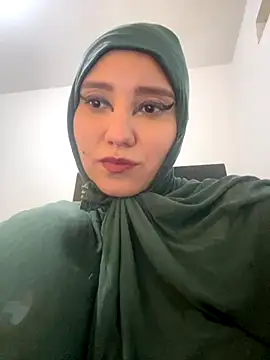 hannahayat online show from October 9, 2025, 8:18 pm