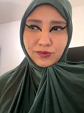 hannahayat online show from November 1, 2025, 3:03 pm