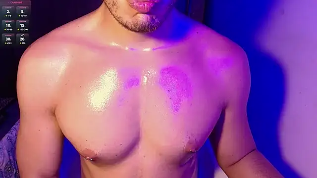 Snapshot of heydave_ chatting on October 7, 2025, 8:39 pm heydave  online show from October 7, 2025, 8:39 pm