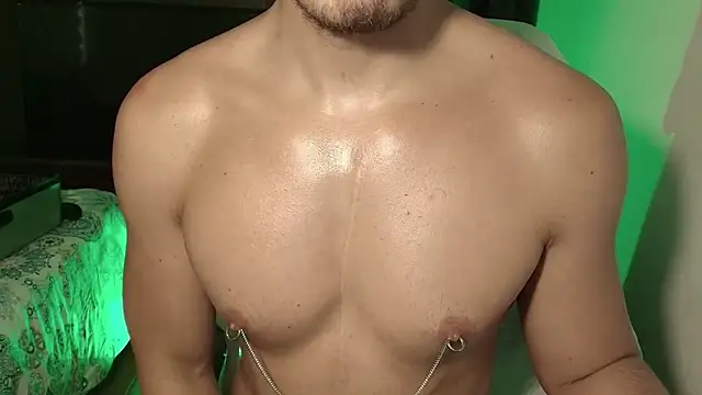 Snapshot of heydave_ chatting on October 20, 2025, 4:07 pm heydave  online show from October 20, 2025, 4:07 pm