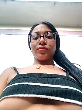 -VICKKY online show from January 6, 2025, 10:26 pm