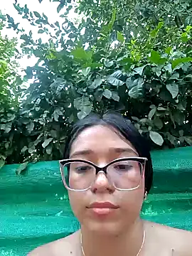 -VICKKY online show from January 14, 2025, 10:23 pm
