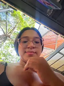 -VICKKY online show from June 22, 2026, 8:28 pm
