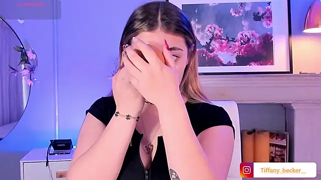 tiffany becker online show from December 16, 2025, 12:21 pm