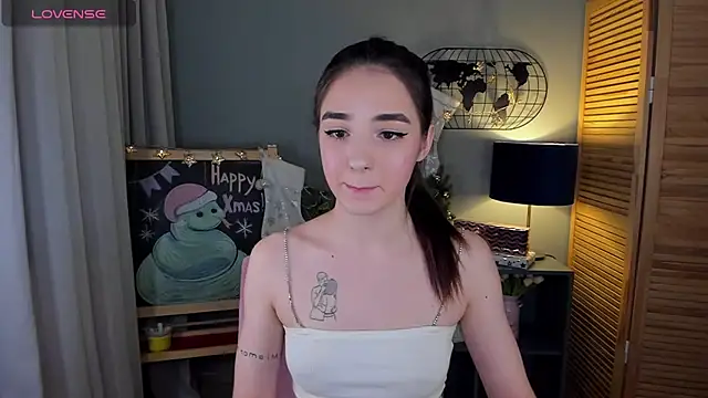 Sarah Grows online show from December 15, 2024, 8:30 am