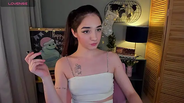 Sarah Grows online show from December 15, 2024, 12:28 pm