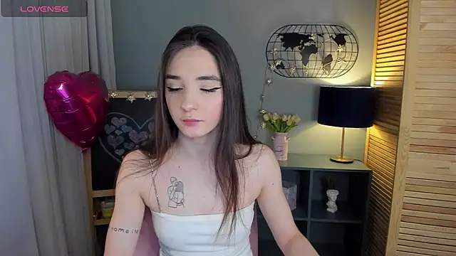Sarah Grows online show from February 24, 2025, 1:46 am