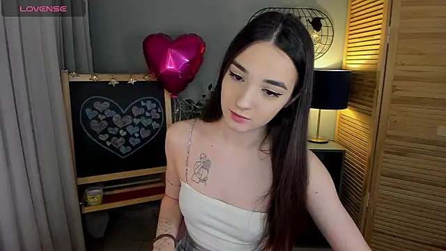 Sarah Grows online show from March 18, 2025, 8:58 am