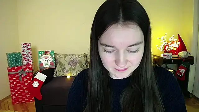 Pretty shy online show from December 25, 2024, 3:38 pm
