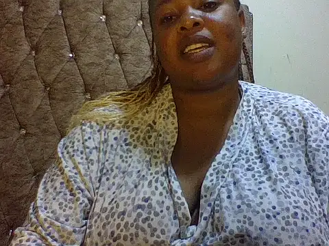 Snapshot of zoey10 chatting on June 20, 2026, 4:43 pm zoey10 online show from June 20, 2026, 4:43 pm