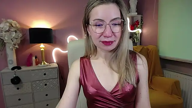 Mia Tasty online show from December 11, 2024, 10:58 am