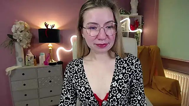 Mia Tasty online show from December 21, 2024, 8:39 am