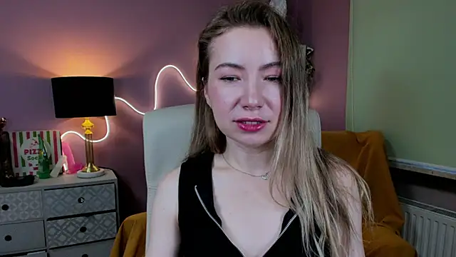 Mia Tasty online show from November 27, 2025, 7:32 am