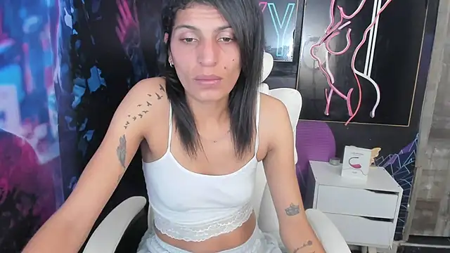 ImCrazzy online show from January 8, 2025, 6:31 pm