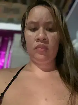 Emiily lee online show from December 22, 2024, 11:20 pm