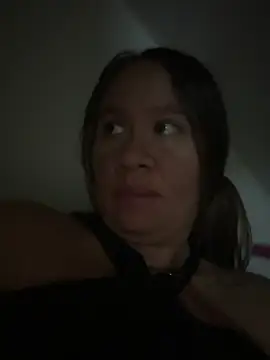 Emiily lee online show from October 17, 2025, 1:25 pm