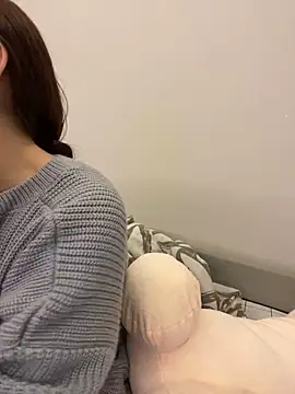 AnaWest online show from November 21, 2025, 4:22 am