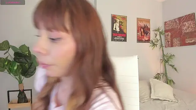 Snapshot of iriiina_veneno chatting on September 17, 2025, 11:28 pm iriiina veneno online show from September 17, 2025, 11:28 pm