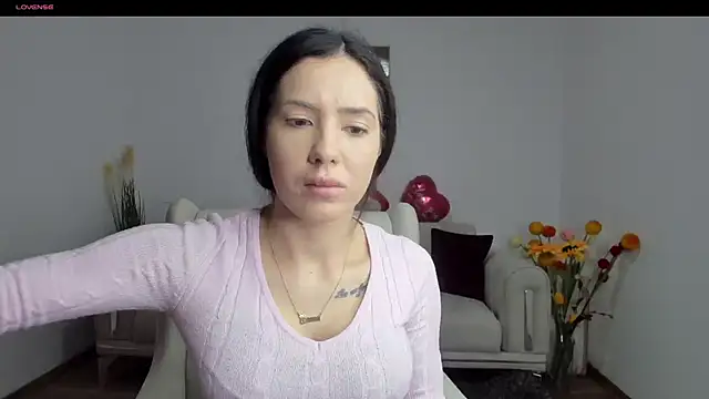 Snapshot of Emmapmg chatting on February 22, 2025, 1:57 pm Emmapmg online show from February 22, 2025, 1:57 pm