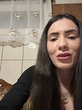 Snapshot of Emmapmg chatting on March 9, 2025, 5:39 pm Emmapmg online show from March 9, 2025, 5:39 pm