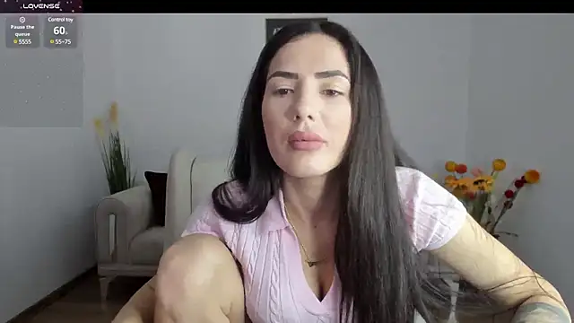 Snapshot of Emmapmg chatting on March 10, 2025, 1:21 pm Emmapmg online show from March 10, 2025, 1:21 pm