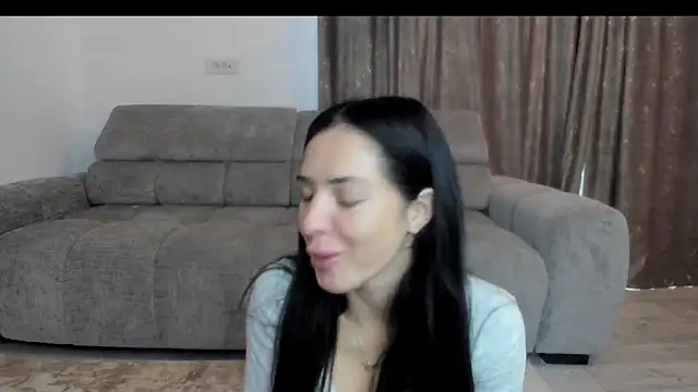 Snapshot of Emmapmg chatting on September 29, 2025, 8:08 am Emmapmg online show from September 29, 2025, 8:08 am