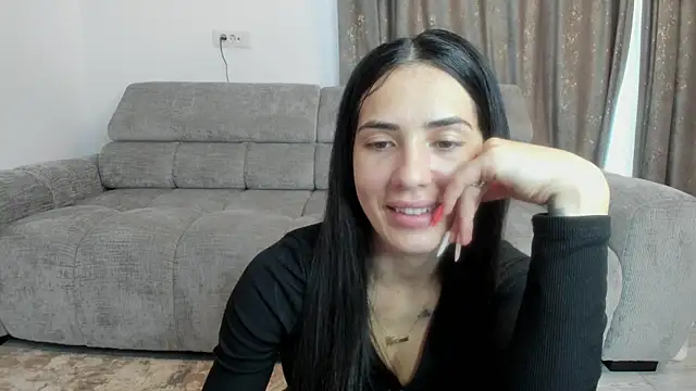 Snapshot of Emmapmg chatting on October 1, 2025, 10:32 am Emmapmg online show from October 1, 2025, 10:32 am