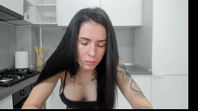 Snapshot of Emmapmg chatting on February 12, 2026, 10:32 am Emmapmg online show from February 12, 2026, 10:32 am