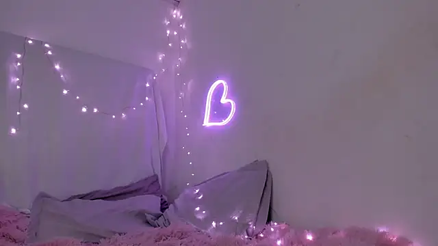 BonnieCute  online show from December 28, 2024, 12:03 pm