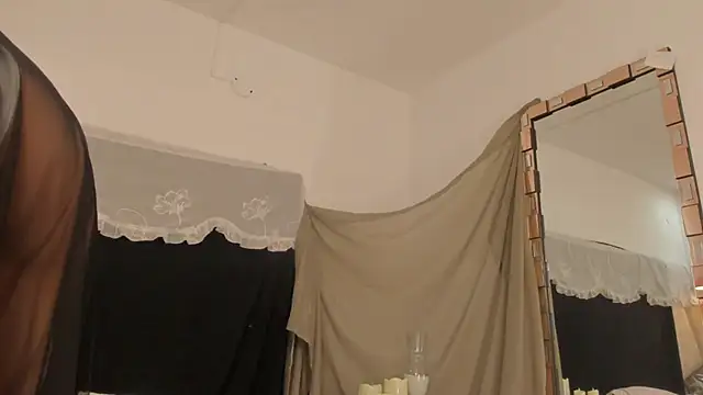 Snapshot of BonnieCute_ chatting on September 18, 2025, 12:12 am BonnieCute  online show from September 18, 2025, 12:12 am