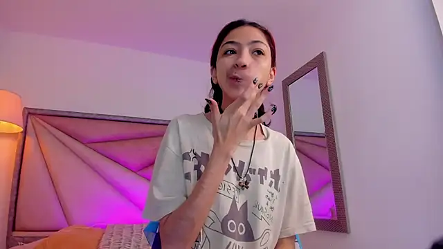 BonnieCute  online show from November 12, 2025, 11:36 pm