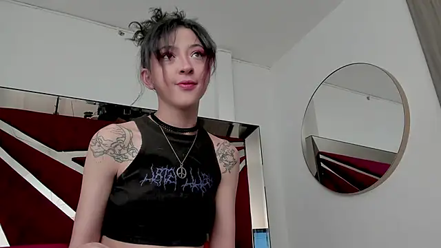 BonnieCute  online show from April 29, 2026, 11:55 pm