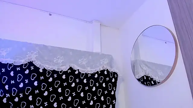 BonnieCute  online show from June 14, 2026, 12:41 am