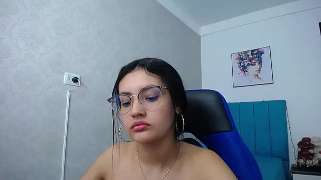 antonella sweetlittle online show from December 18, 2024, 6:35 pm
