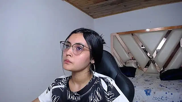 antonella sweetlittle online show from December 23, 2024, 4:06 pm