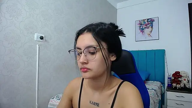 antonella sweetlittle online show from January 8, 2025, 12:37 pm