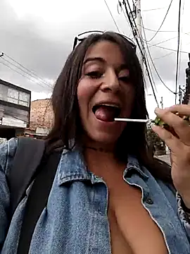 Alona Evans online show from February 19, 2025, 7:48 pm