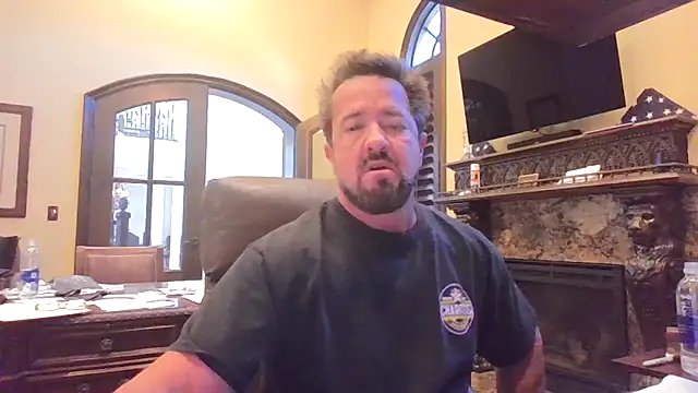 Snapshot of sluttydylan chatting on October 20, 2025, 5:35 pm sluttydylan online show from October 20, 2025, 5:35 pm