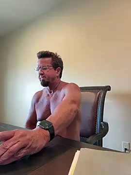 Snapshot of sluttydylan chatting on April 9, 2026, 8:03 pm sluttydylan online show from April 9, 2026, 8:03 pm