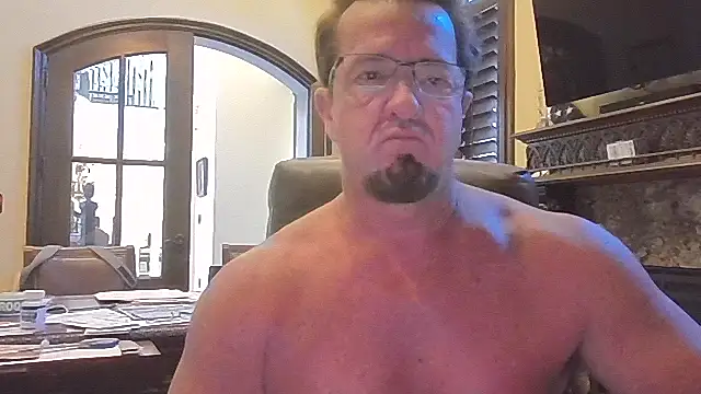 Snapshot of sluttydylan chatting on April 29, 2026, 5:41 pm sluttydylan online show from April 29, 2026, 5:41 pm